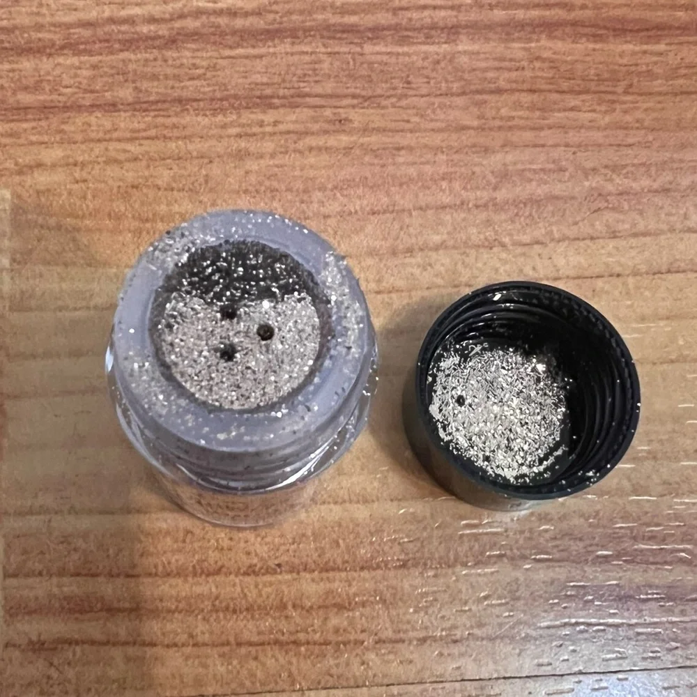 NYX Gold Glitter Makeup